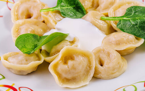 Где попробовать самые вкусные пельмени в России - всего несколько вариантов: отсюда началась история горячего блюда