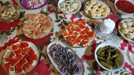 10 минут и бомбические закуски готовы: рыбная корзинки и сырные чипсы заменили мне покупные снеки