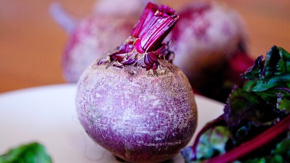 При варке добавьте эти два продукта: трюк поваров, чтобы сохранить свеклу надолго