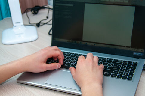 Конец эре безлимитного разгула: провайдер тормозит скорость интернета в Петербурге