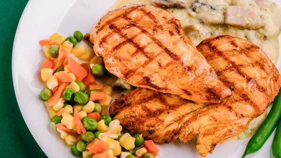 Необычный рецепт запеченной курицы