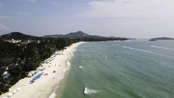 Белоснежный песок и вода, прозрачнее горного ручья: это место живописнее Сейшельских островов и надоевших Мальдив – находится в России