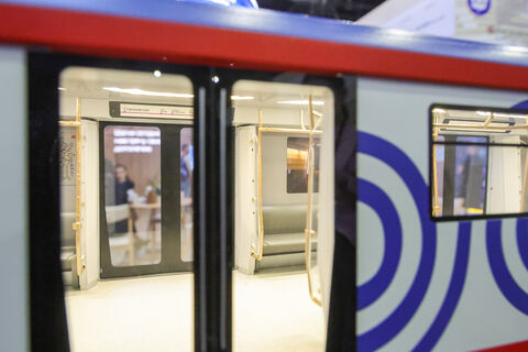 «Балтийцы» с 3D-экранами: синяя ветка петербургского метро вышла на новый уровень