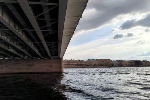 72 градуса к небу: Большой Смоленский мост прошел первое испытание на прочность