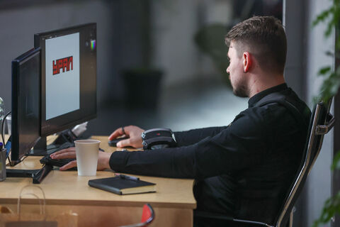 Почему верность офисному креслу может сыграть с вами злую шутку: неожиданные откровения экспертов о долгой работе на одном месте