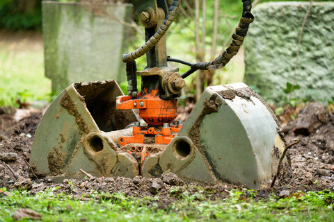 Замочите лопату в этом на 2 часа – и ржавчина сойдет хлопьями: засверкают ярче алмаза даже старые инструменты