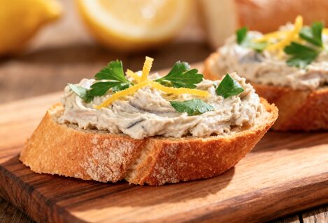 Покупные паштеты останутся в прошлом: готовим нежную намазку из скумбрии - не закуска, а сплошное наслаждение