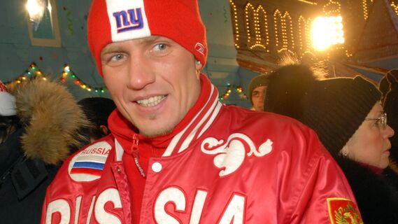Костомарова экстренно госпитализировали: правда о его состоянии просочилась в Сеть