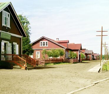 Пронзительно деревянный город, основанный в 1335 году: тихо, спокойно, атмосферно — для уютного отдыха