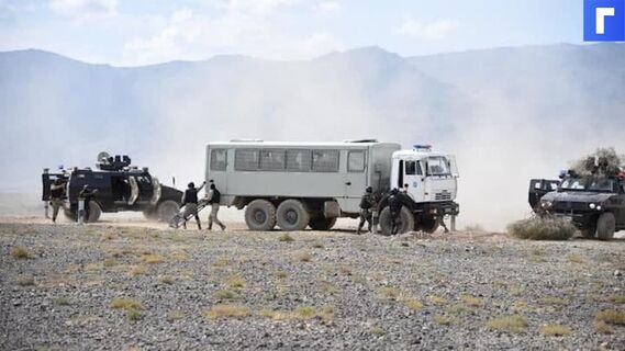 В Киргизии заявили о захвате погранзаставы Таджикистана В Киргизии заявили о захвате погранзаставы Таджикистана