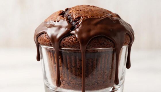 Шоколадный ПП-кекс без сахара всего за 5 минут: кидаю в микроволновку — и готово