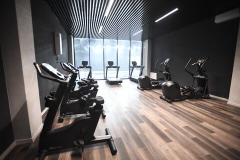 Тренер раскрыла идеальный час для спорта: почему культ «натощак» не работает