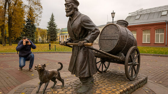 Памятник Водовозу