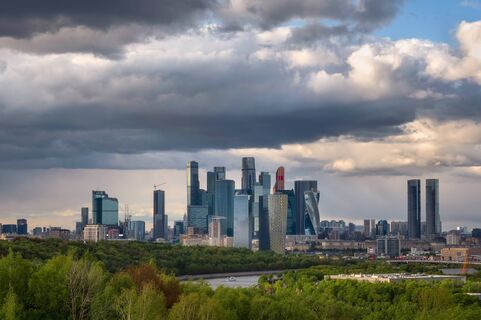 Похолодает на 20 градусов и пойдут дожди: арктический фронт изменит погоду на следующей неделе