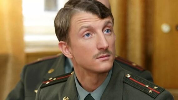 Игнатий Акрачков в роли лейтенанта Смалькова в «Солдатах»