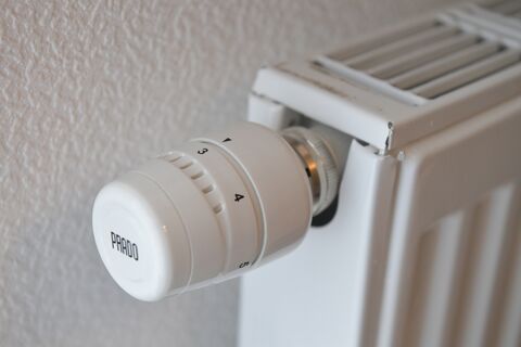 Остывшие батареи — горячее дело: из‑за холода у 98‑летнего ветерана войны в Ленобласти возбудили уголовное дело