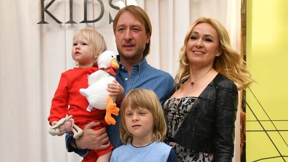Яна Рудковская считает, что ее сын расплакался из-за переутомления