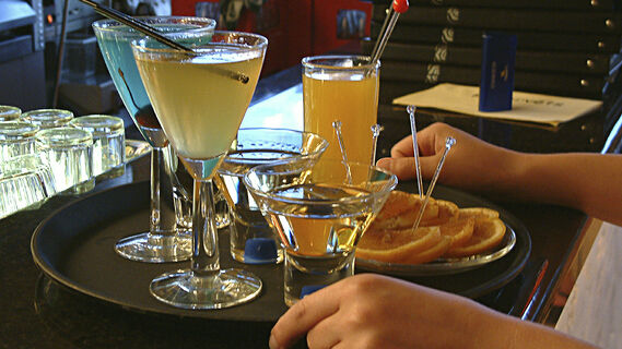 Поднос, напитки