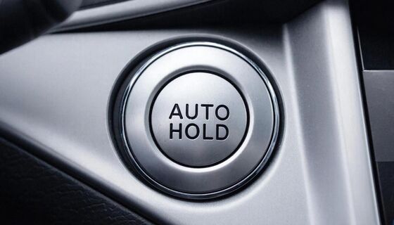 Вот когда функцию Auto Hold в машине надо обязательно отключать: удобство, которое может навредить