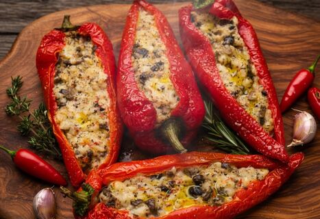 Сочные перцы из духовки с ароматной начинкой: вкуснее мяса — не остаётся ни кусочка