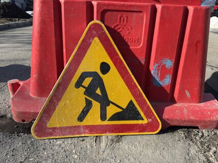 Пробки вместо шашлыков: семь районов Петербурга уходят на дорожный ремонт с 30 апреля