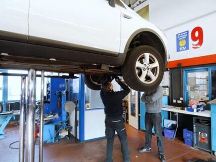 Эти симптомы игнорируют 90% водителей — а потом платят за ремонт: 5 скрытых признаков умирающей подвески