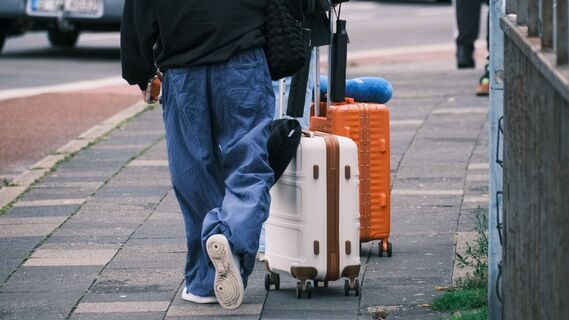 Вот как можно пронести в самолет гору вещей совершенно бесплатно: понадобится этот предмет