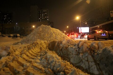 Соль на улицах Петербурга: Смольный винит в этом жителей