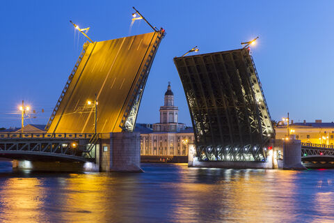 В Петербурге хотят отобрать у муниципалитетов «рулетки»: им могут запретить самим устанавливать дистанции до точек с алкоголем