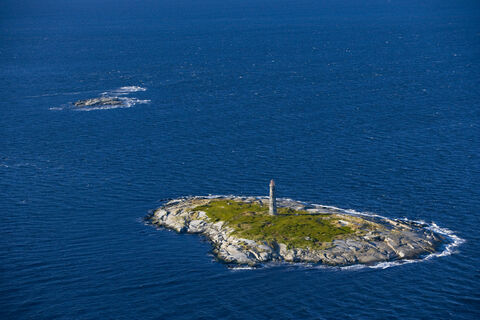 «Русская Голгофа» — место пыток, ставшее святыней: почему этот остров входит в топ самых жутких мест России