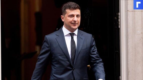Зеленский прокомментировал борьбу с олигархами словами «минус Медведчук»