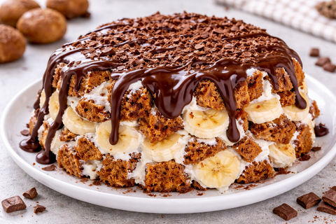 Сочный пряничный торт без выпечки за 10 минут: просто собираю ингредиенты — и готово