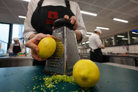 Простой овощ — и шедевр на тарелке: для чего нужна шипастая сторона тёрки