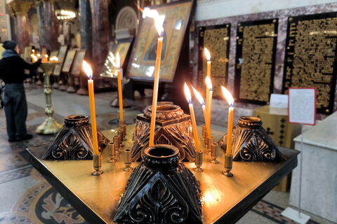 Церковь, свечи