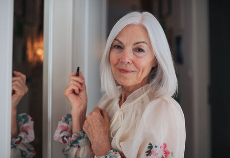 Исправила 4 ошибки в макияже - теперь выгляжу на 10 лет моложе: актуально для женщин 50+