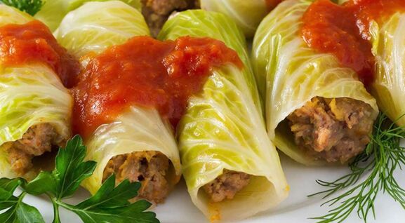 Обычные голубцы больше не готовлю: Рецепт трубочек из капусты с нежной начинкой за 45 минут