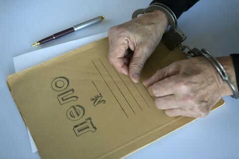 Мода или обман: как петербургский студент выманивал сбережения пенсионерок ради собственной марки одежды