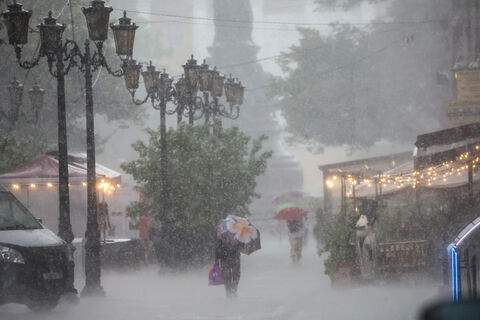 дождь, зонт