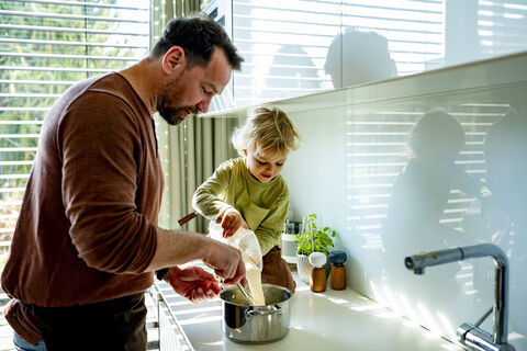 10 необычных кухонных лайфхаков: как сделать жизнь проще, а готовку – интереснее