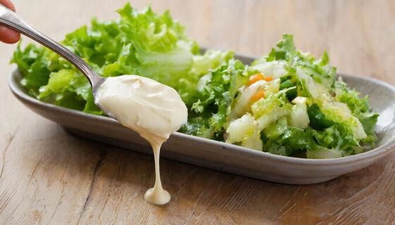 Беру муку и оливковое масло - готовлю постный майонез дома: без яиц и молока, только перемешать 