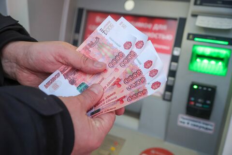 Зарплаты в Петербурге взлетели до 121 тысячи: что скрывают цифры Петростата