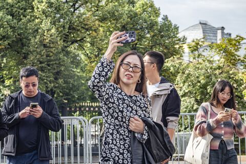 туристы в Петербурге