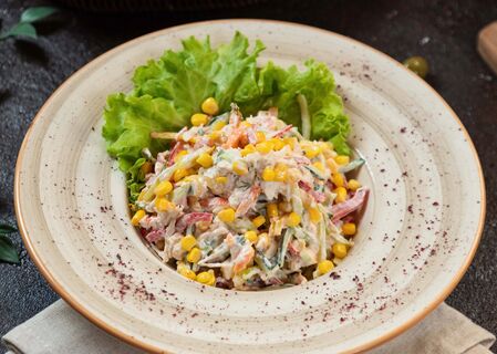 4 яйца да банка кукурузы – и через 8 минут подаем изумительно вкусный салат: домашних за уши не оттащить