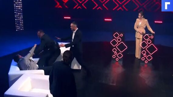Депутата «Слуги народа» избили в эфире шоу во время спора о рынке земли 