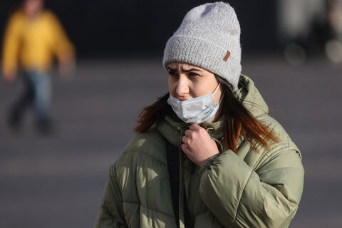 Вирусы слабеют: Роспотребнадзор фиксирует спад гриппа и ковида в Петербурге