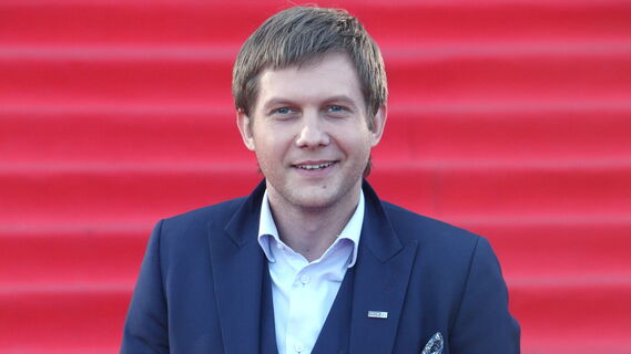 «Как в бане пассатижи»: Корчевников ответил «похоронившей» его «Википедии»
