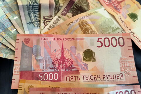 Сироты Петербурга получат больше денег: как изменится жизнь малышей без родителей