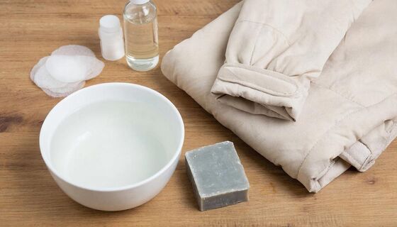 Чистим пуховик без стирки: 3 простых лайфхака – и зимняя куртка как после химчистки