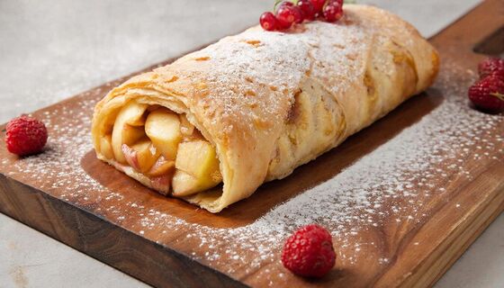 Ленивый немецкий штрудель с яблоком: кидаю в духовку — и забываю на 30 минут, проще некуда