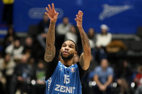 Защитник Ксавьер Мун снова в «Зените»